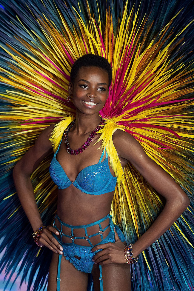 Đây là 54 người mẫu sẽ sải bước tại Victoria's Secret Fashion Show sắp tới!