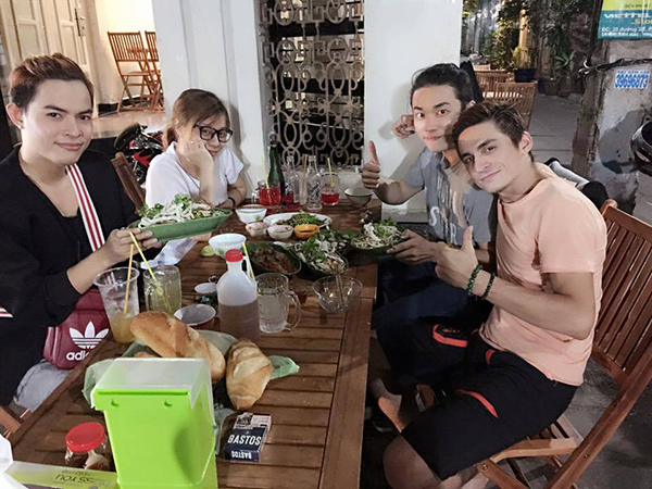 Những soái ca showbiz Việt 1 thời giờ làm gì, nơi đâu?