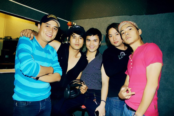 Những soái ca showbiz Việt 1 thời giờ làm gì, nơi đâu?