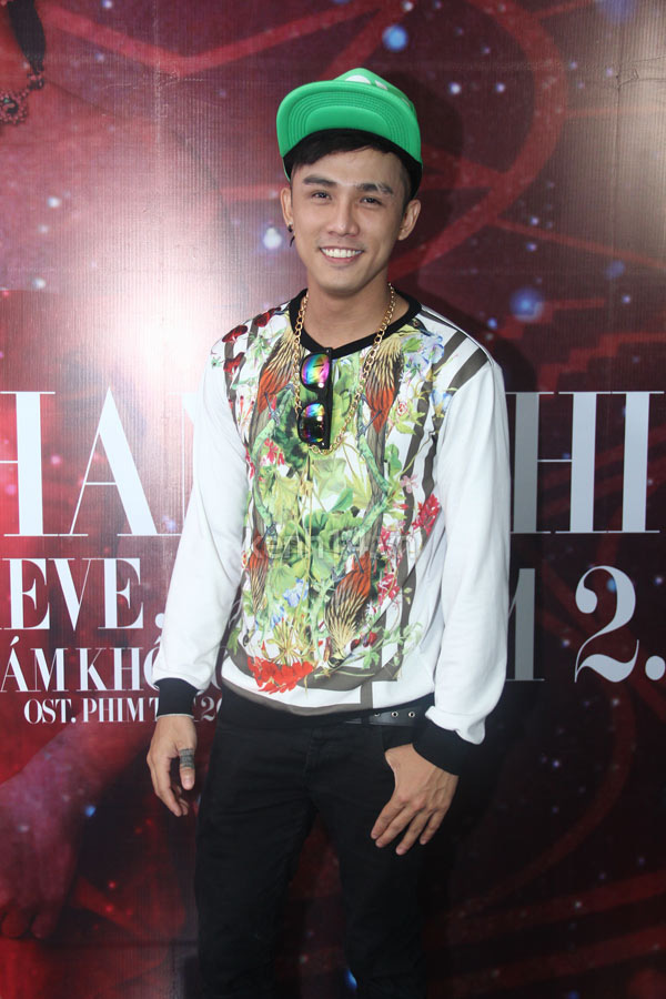 Lâm Chí Khanh nhận mình là ca sĩ chuyển giới đẹp nhất Việt Nam 12 Lâm Chí Khanh nhận mình là ca sĩ chuyển giới đẹp nhất Việt Nam 12