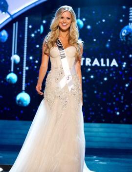 HH Úc diện váy dạ hội