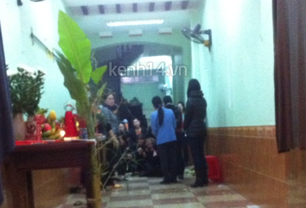 Người yêu khóc ngất bên linh cữu Vũ Ngọc Cương 1