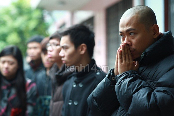 Người yêu khóc ngất bên linh cữu Vũ Ngọc Cương 21