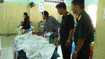 Các nạn nhân đang được điều trị tích cực tại bệnh viện (Ảnh: Trùng Khánh)