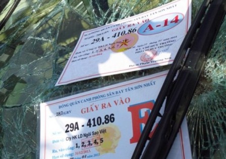 Chiếc xe BMW có giấy phép ra vào sân bay Tân Sơn Nhất