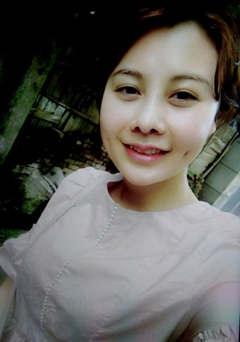 nhung-hot-girl-dieu-hanh-duong-day-ban-dam-gia-nghin-do