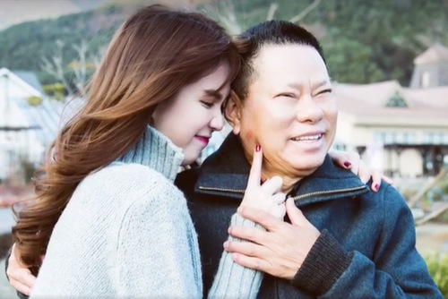 ty-phu-hoang-kieu-khoe-anh-tinh-tu-ben-ngoc-trinh-7