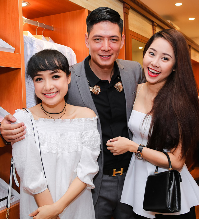 Vắng mặt vợ, Bình Minh ga lăng với các sao nữ