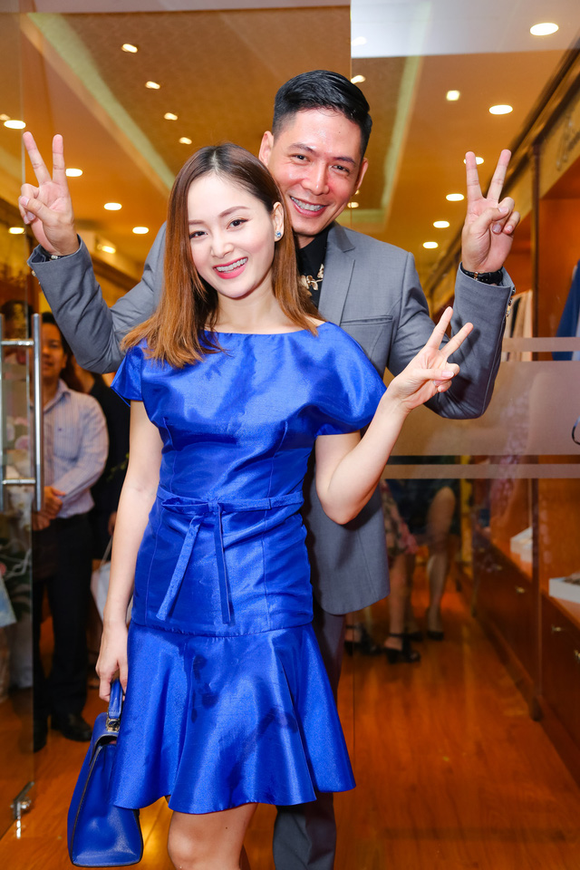 Vắng mặt vợ, Bình Minh ga lăng với các sao nữ