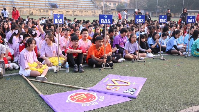 Sôi động ngày hội thể thao học sinh chào mừng 70 năm thành lập trường THCS Tây Sơn