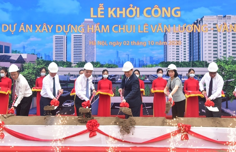 Bí thư Thành ủy Hà Nội Vương Đình Huệ dự lễ khởi công dự án hầm chui Lê Văn Lương - Vành đai 3