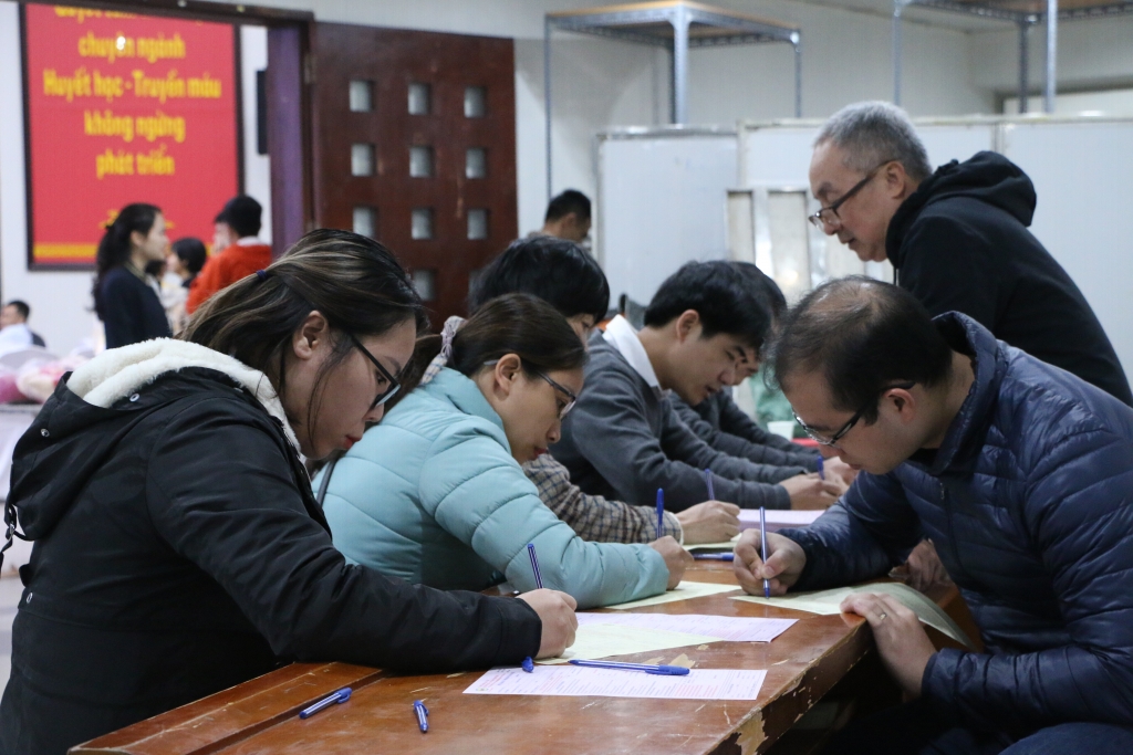 doan vien thanh nien khoi cac co quan tp ha noi soi noi tham gia ngay hoi hien mau tinh nguyen nam 2019