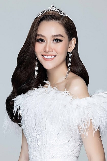 Lương Thuỳ Linh, Kiều Loan, Tường San đọ sắc vóc trong bộ ảnh khởi động Miss World Vietnam 2021