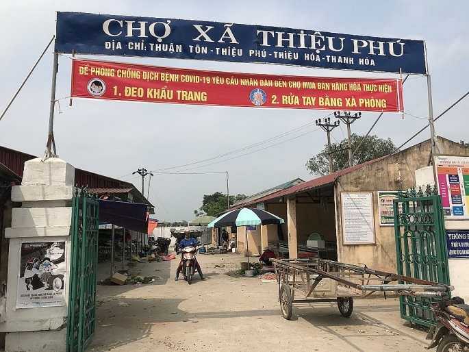 pho phuong thanh hoa ngay cuoi thuc lenh cach ly toan xa hoi