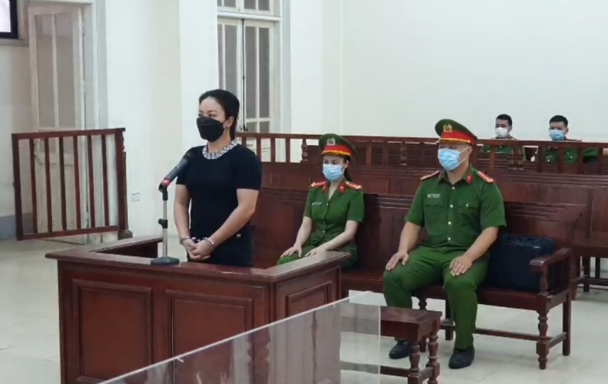 Hà Nội: Chủ quán để khách "hát chui" ẵm án 12 tháng tù