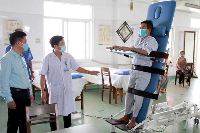 BSR tặng số thiết bị y tế trị giá 4 tỷ đồng cho bệnh viện C Đà Nẵng