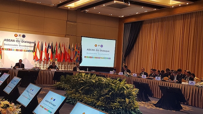 doi thoai asean eu ve phat trien ben vung