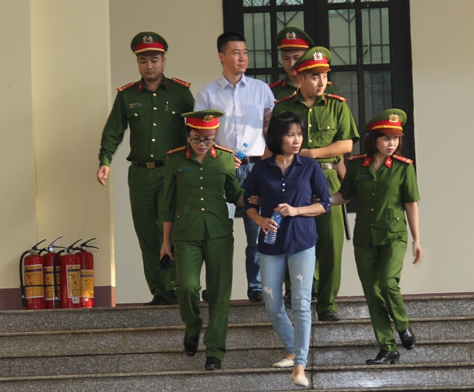 benh nhan cung du toa de doi theo phien xu