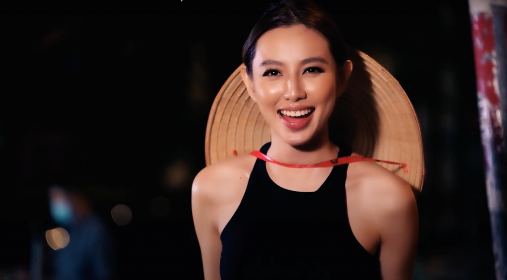 Fan thích thú khi Thùy Tiên mang ẩm thực Việt Nam vào clip dự thi Miss Grand International 2021