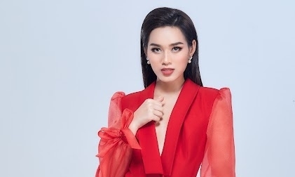 Đỗ Hà mang gần 200kg hành lý để thi Miss World 2021