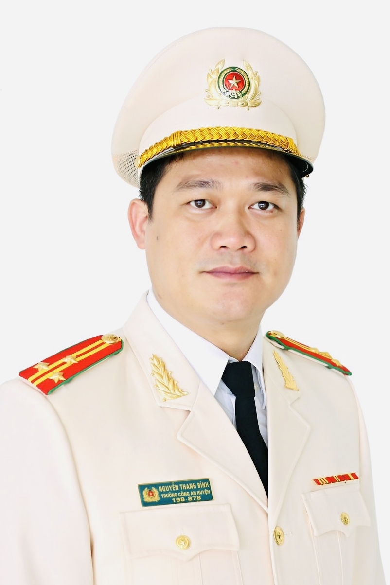 Thường xuyên liên hệ chặt chẽ với cử tri để quan tâm, lắng nghe tâm tư, nguyện vọng của Nhân dân