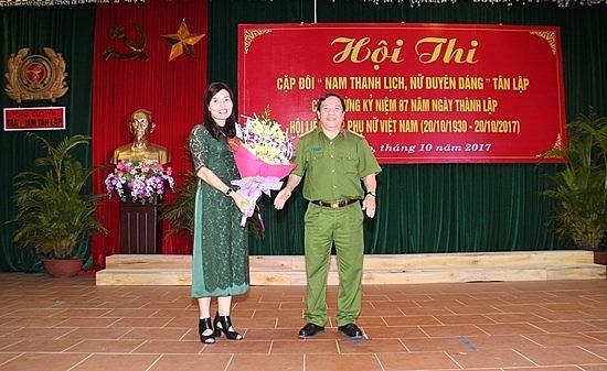 tung bung hoi thi cap doi nam thanh lich nu duyen dang trai giam tan lap