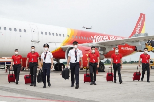 Ngày 10-10: Vietjet mở lại 15 đường bay đón khách trên những chuyến bay xanh an toàn