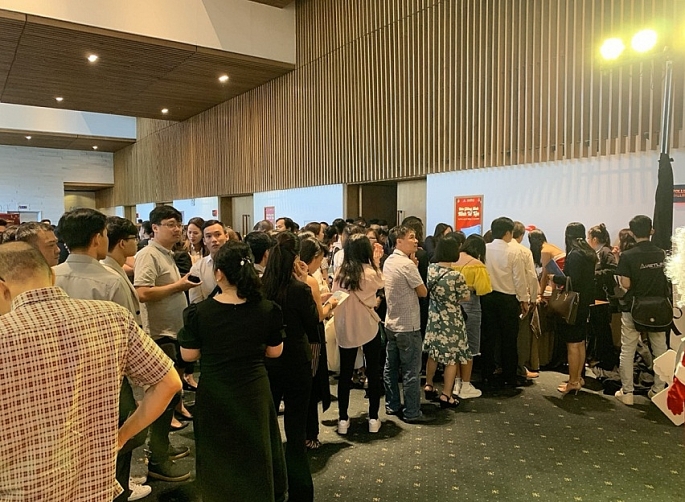 “Lộ diện” nữ chủ nhân giải thưởng 1,7 tỷ đồng tại Mövenpick Resort Waverly Phú Quốc lo dien nu chu nhan giai thuong 17 ty dong tai m venpick resort waverly phu quoc