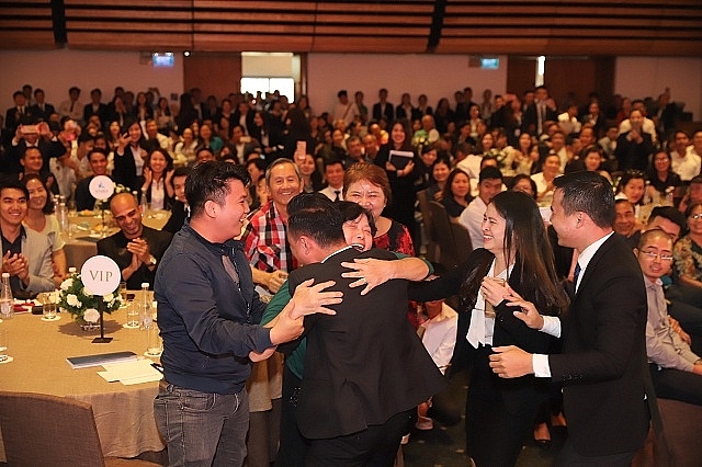 “Lộ diện” nữ chủ nhân giải thưởng 1,7 tỷ đồng tại Mövenpick Resort Waverly Phú Quốc lo dien nu chu nhan giai thuong 17 ty dong tai m venpick resort waverly phu quoc