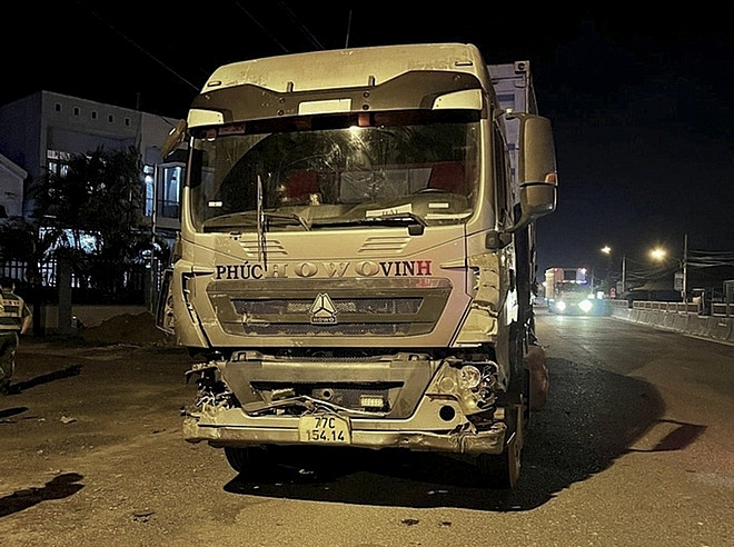 Chiếc xe đầu kéo do tài xế Nguyễn Văn Thâu điều khiển gây ra vụ tai nạn liên hoàn