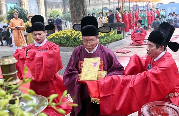 Tái hiện nghi lễ “Tiến lịch” tại Khu di sản Hoàng thành Thăng Long