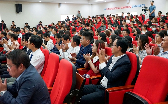 tra xanh khong do dong hanh cung cuoc thi business ideas y tuong kinh doanh 2019