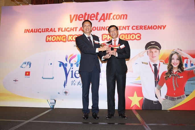 Vietjet mở rộng mạng bay quốc tế, khai trương thương mại đường bay thẳng Phú Quốc - Hồng Kông vietjet mo rong mang bay quoc te khai truong thuong mai duong bay thang phu quoc hong kong