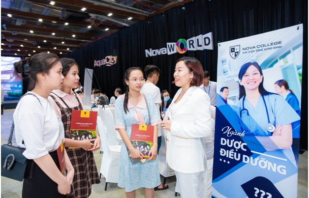 Ngành điều dưỡng tại Nova College đào tạo nhân sự đáp ứng đủ yêu cầu xuất khẩu lao động