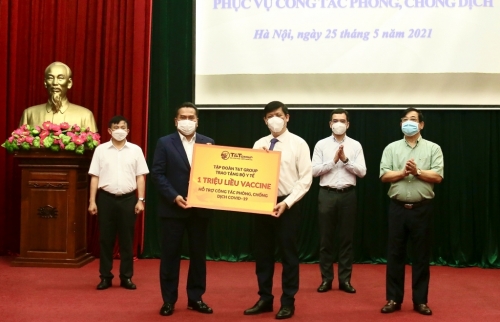 T&T Group trao tặng 1 triệu liều vaccine phòng COVID-19