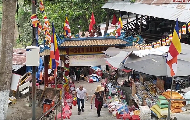 Trả lại nơi tôn nghiêm thanh tịnh ngôi chùa Bửu Quang- Gia Lào tra lai noi ton nghiem thanh tinh ngoi chua buu quang gia lao