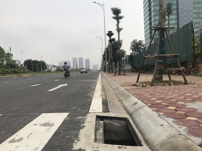 Cận cảnh đường 8 làn xe nối 3 quận nội thành Hà Nội can canh duong 8 lan xe noi 3 quan noi thanh ha noi