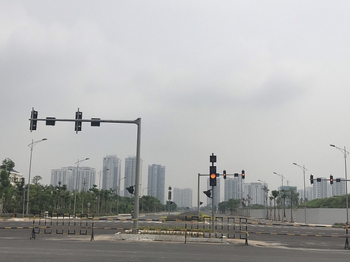 Cận cảnh đường 8 làn xe nối 3 quận nội thành Hà Nội can canh duong 8 lan xe noi 3 quan noi thanh ha noi