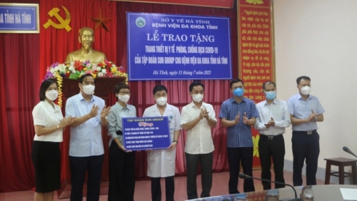 Sun Group tặng trang thiết bị y tế phòng chống dịch Covid-19 trị giá hơn 31 tỷ đồng cho Hà Tĩnh