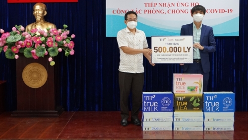 Tập đoàn TH tặng 500.000 ly sữa tươi và đồ uống cho người dân TP HCM trong thời kỳ siết chặt giãn cách