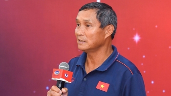 HLV Mai Đức Chung không đủ yêu cầu để dẫn dắt ĐT nữ Việt Nam tại World Cup?