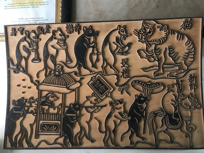 Độc đáo nghề khắc dấu gỗ thủ công ở phố cổ Hà Nội doc dao nghe khac dau go thu cong o pho co ha noi