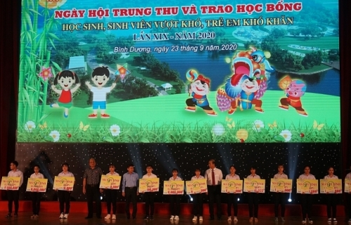 Chung tay mang Trung thu ấm áp đến cho trẻ em, học sinh có hoàn cảnh khó khăn