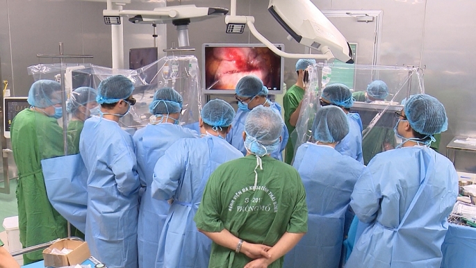 Phẫu thuật tim nội soi bằng công nghệ 3D lần đầu tiên tại Thái Bình 	Ảnh: BVĐK Thái Bình