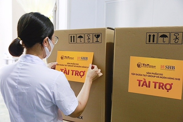 Tập đoàn T&T Group và Ngân hàng SHB hỗ trợ tỉnh Hải Dương 150.000 bộ kit xét nghiệm nhanh trị giá gần 7 tỷ đồng