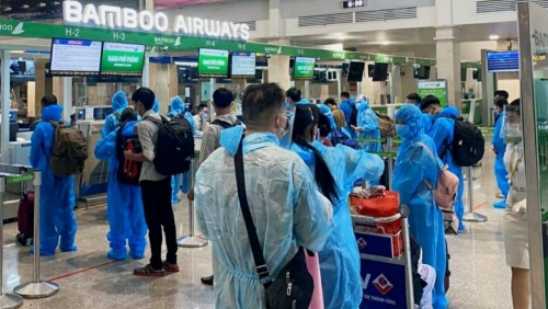 Gần 500 hành khách vùng núi phía Bắc về quê an toàn trên các chuyến bay đặc biệt của Bamboo Airways