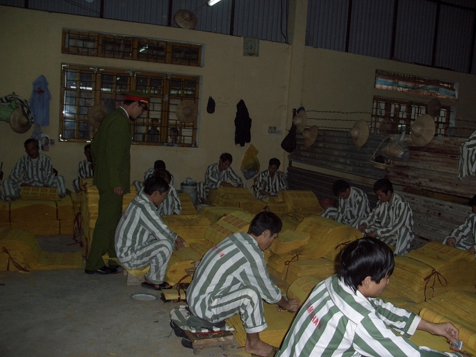 Các phạm nhân tích cực lao động tại Trại giam số 5