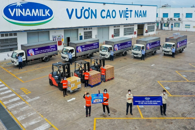 Không chỉ nỗ lực đảm bảo sản xuất, kinh doanh, nhân viên Vinamilk cũng tham gia tích cực trong các hoạt động cộng đồng của công ty.