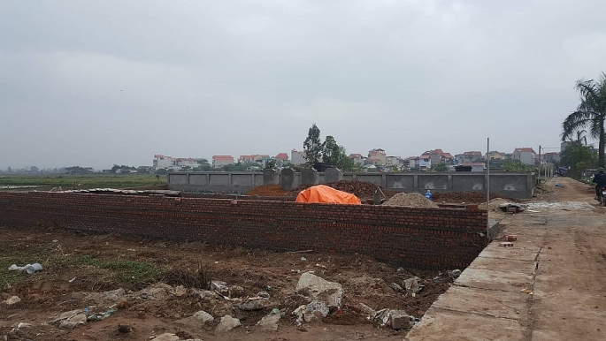 bac ninh chu nhiem htx an hon 1000m2 dat cong va ban dat trai tham quyen