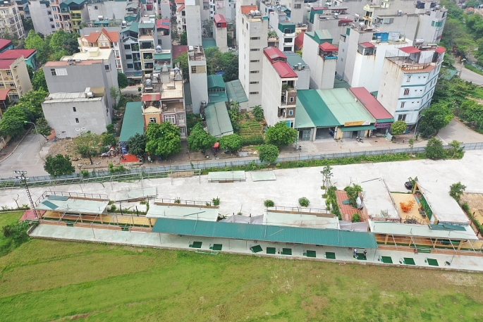 sau lenh cuong che san tap gofl cau dien bay gio ra sao